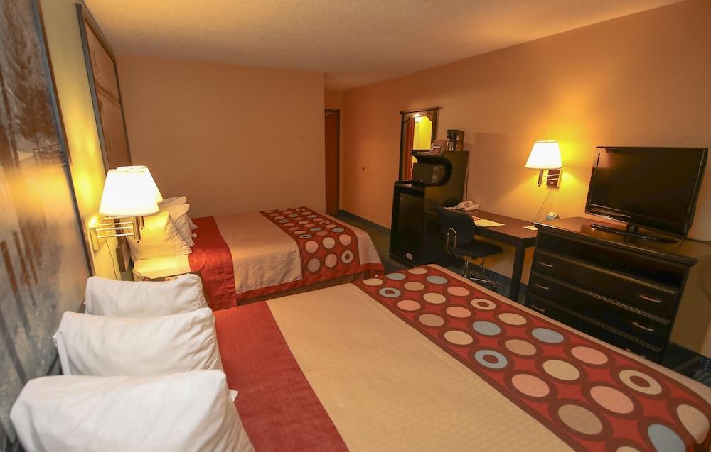 Super 8 By Wyndham Somerset Ngoại thất bức ảnh