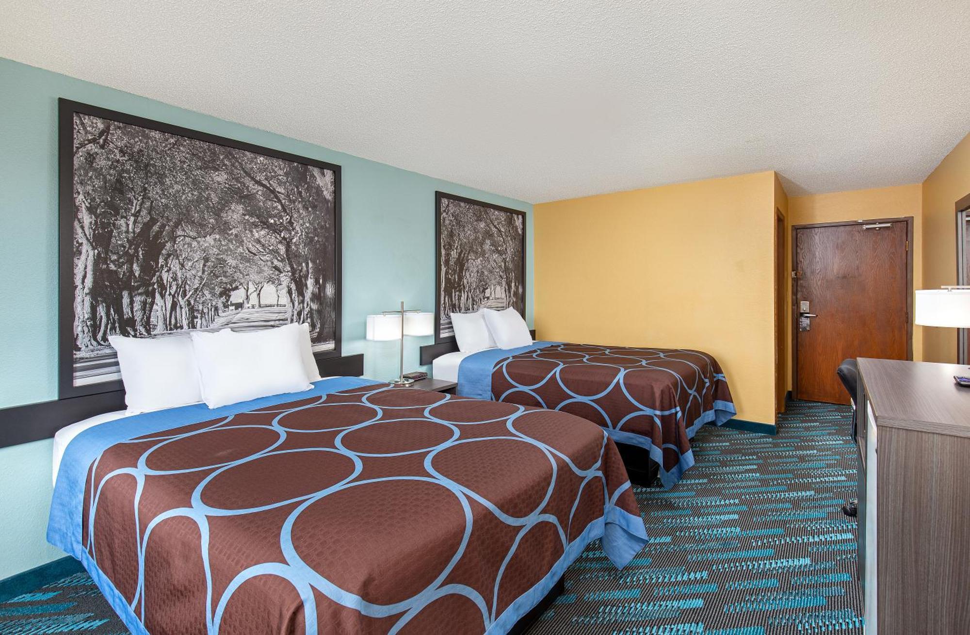 Super 8 By Wyndham Somerset Ngoại thất bức ảnh