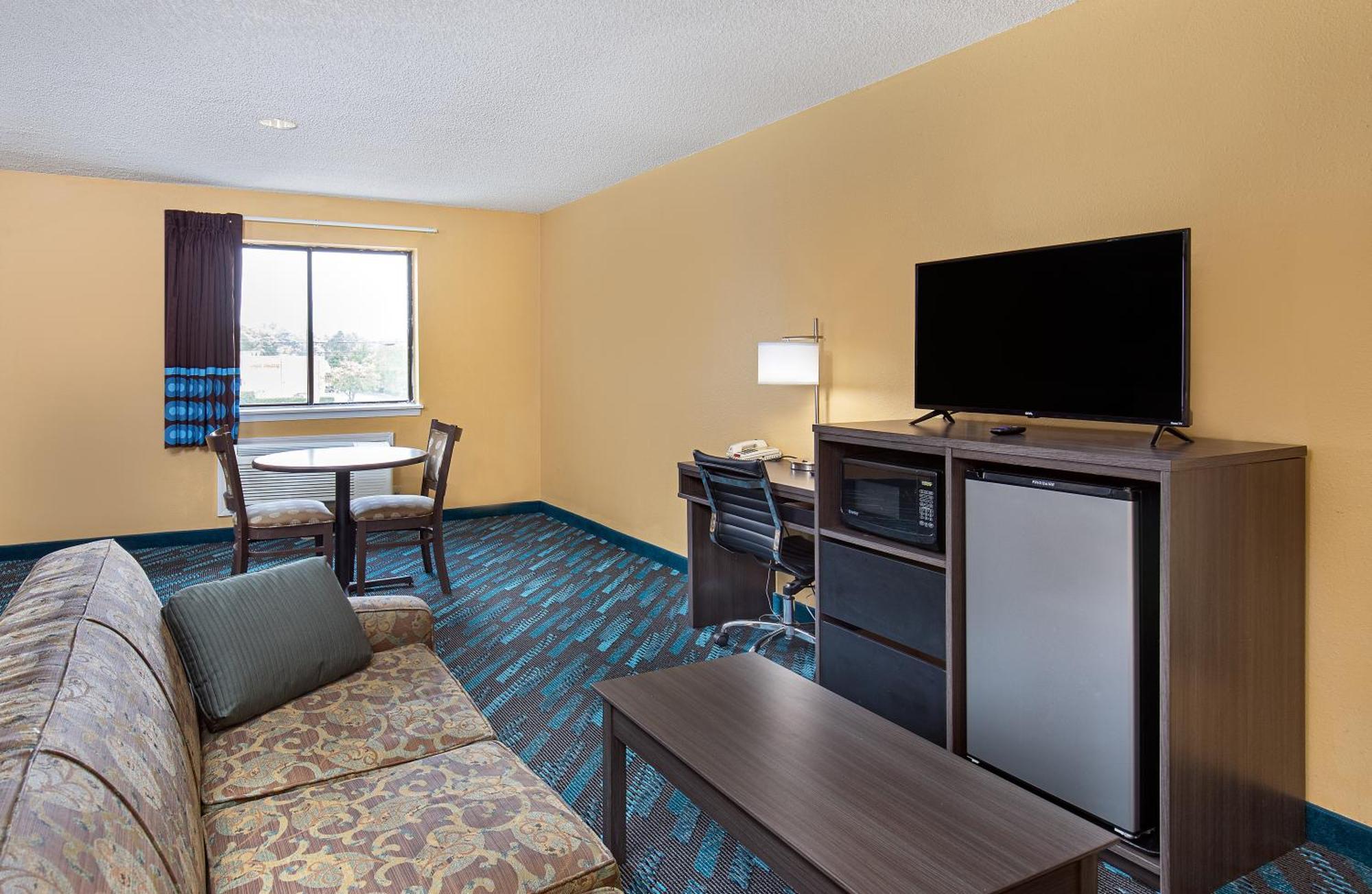 Super 8 By Wyndham Somerset Ngoại thất bức ảnh