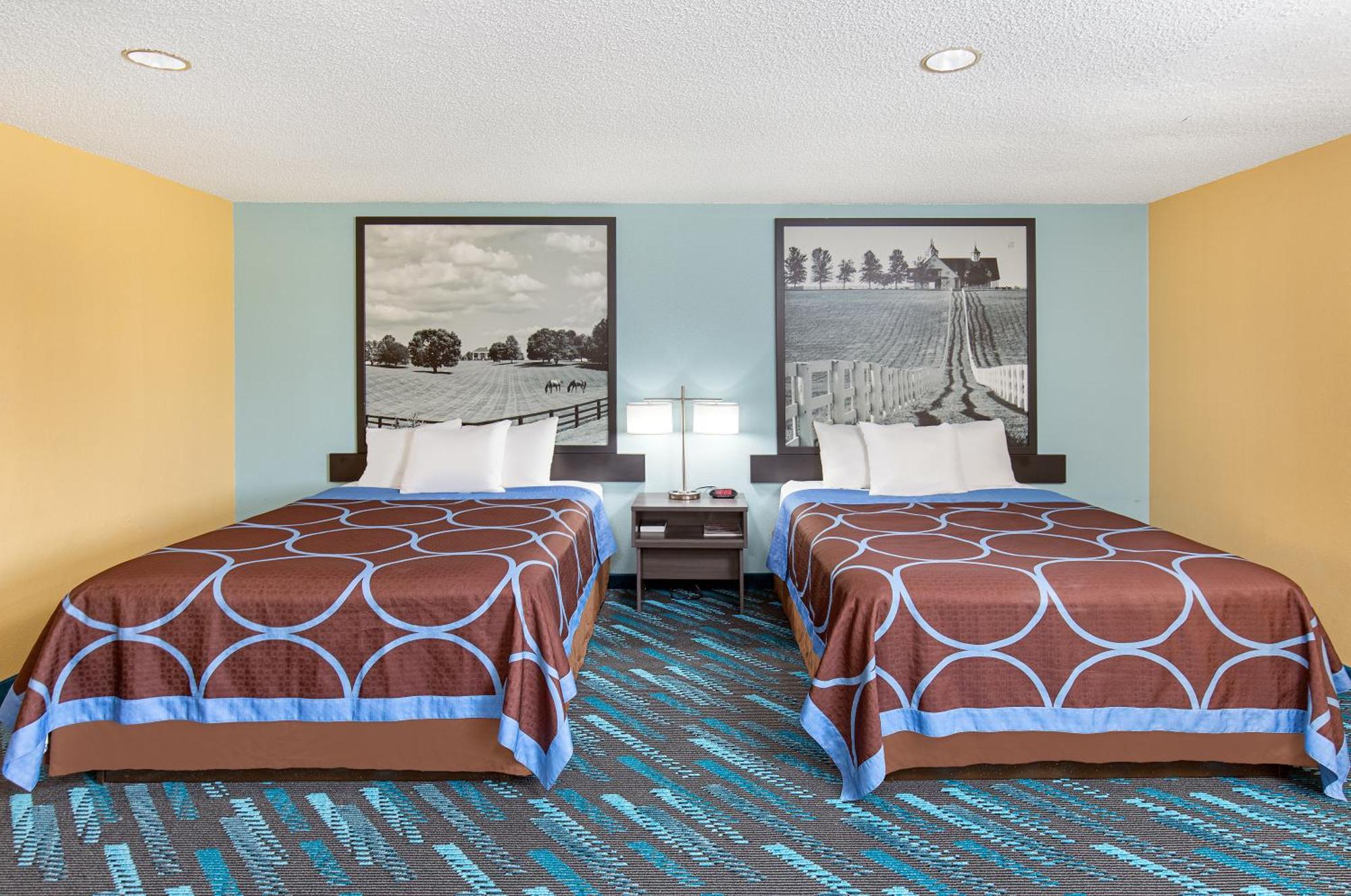 Super 8 By Wyndham Somerset Ngoại thất bức ảnh